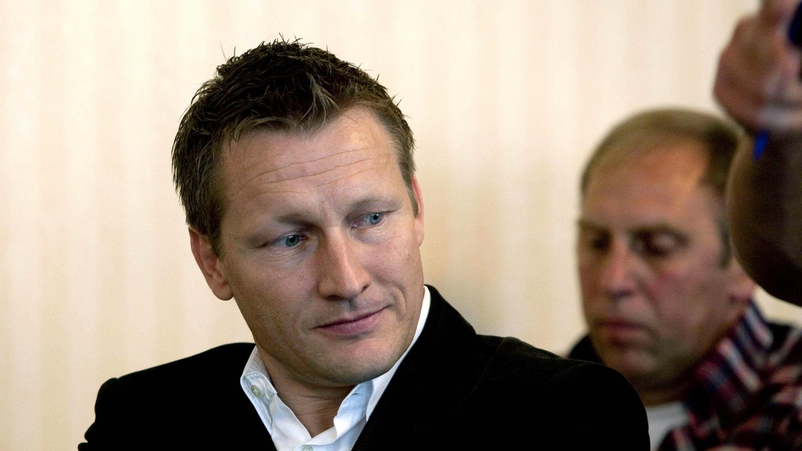 Fu-ball-Spielerinnenberater-Neblung-warnt-Wird-gerade-viel-Fantasie-verkauft-