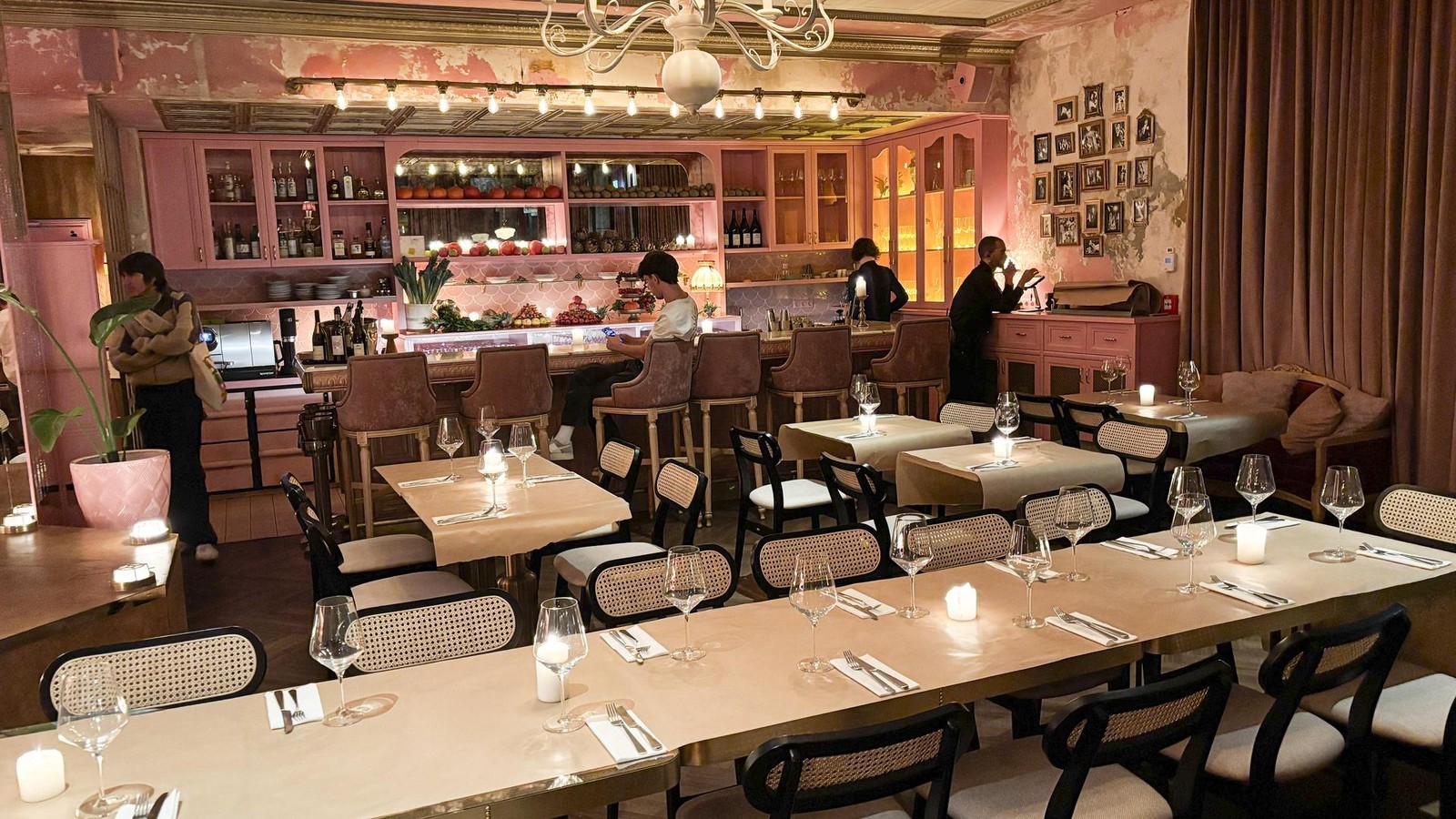 -Gila-Nancy-Dragqueens-und-Levantek-che-am-Gendarmenmarkt