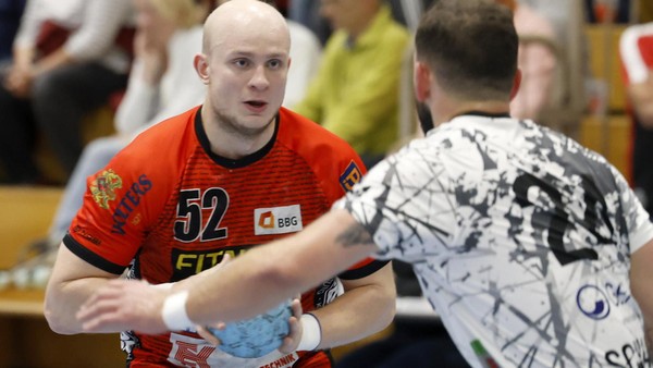 Halbzeit: MTV Braunschweig pennt im Spitzenspiel beim HC Empor Rostock