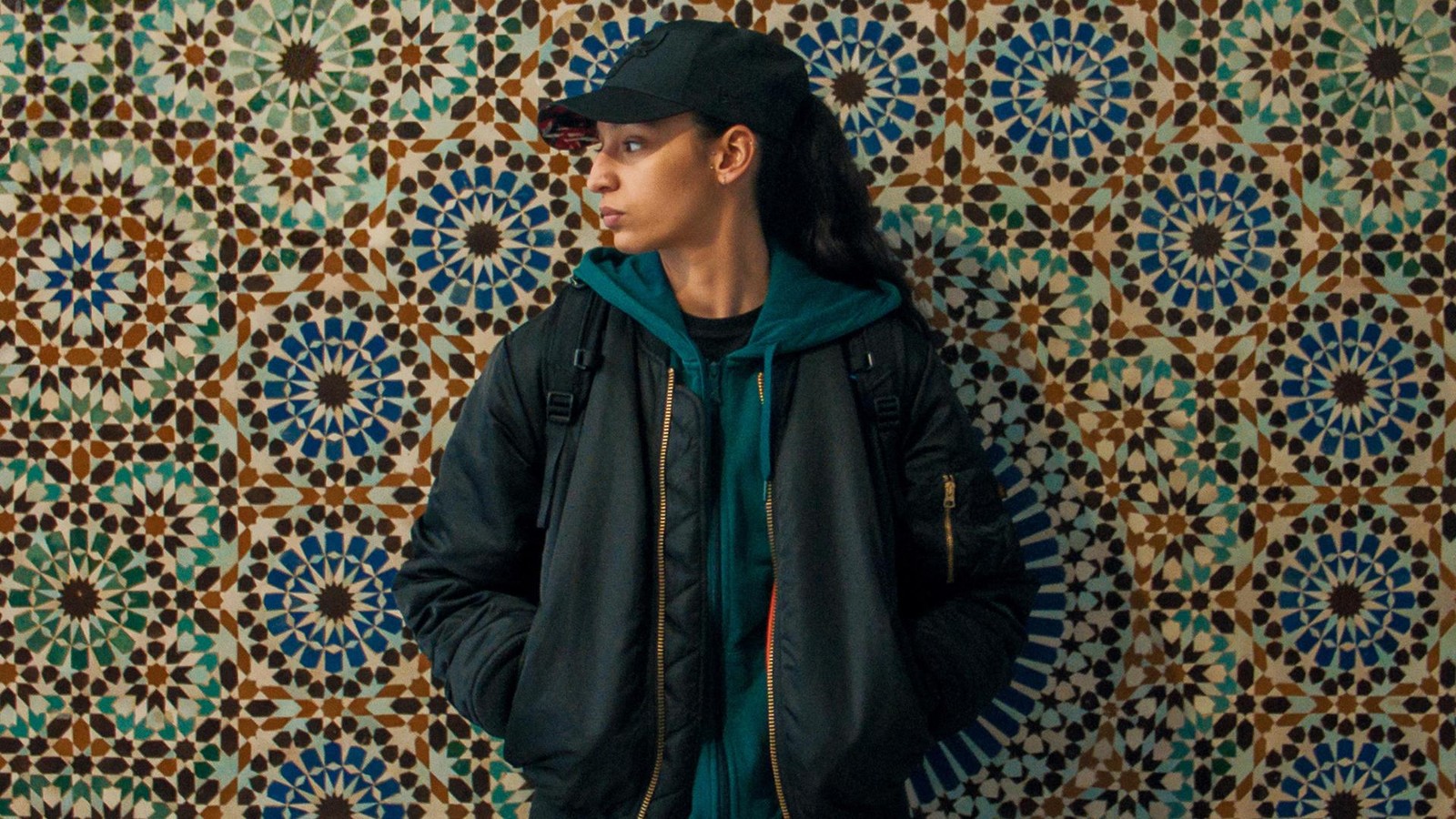 Zwischen-Tradition-und-Selbstfindung-Die-j-ngste-Tochter-