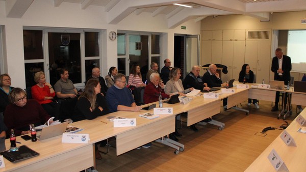 Ortsschild in Wesendorf wird wieder versetzt – mit großen Folgekosten