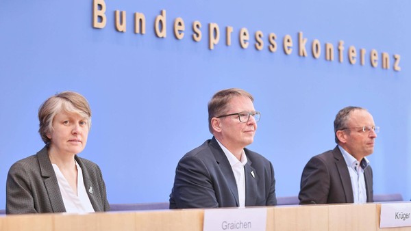 Nach Brief an EU-Kommission: Umwelt-Negativpreis des NABU geht an CDU und CSU