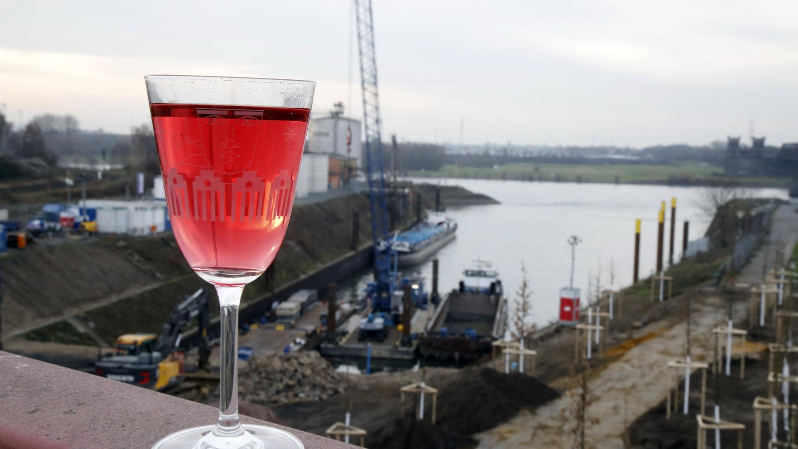 Exklusive-Lage-in-Duisburg-Gastronom-f-r-neuen-Biergarten-am-Rhein-gesucht