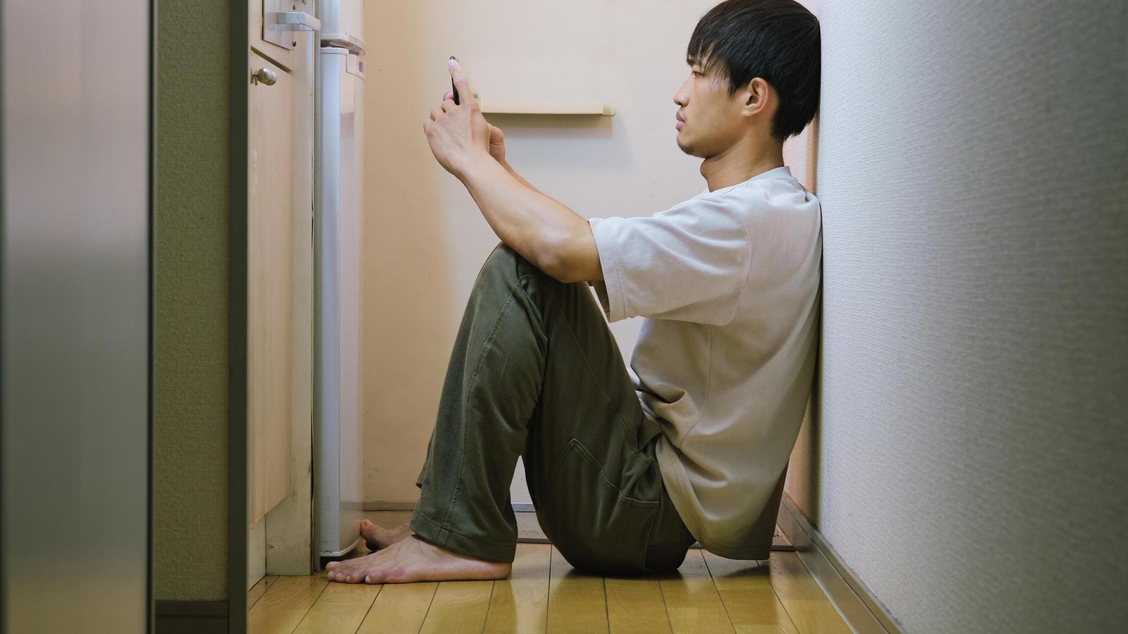 Mit-50-noch-bei-Mama-Immer-mehr-Japaner-leben-isoliert-im-alten-Kinderzimmer