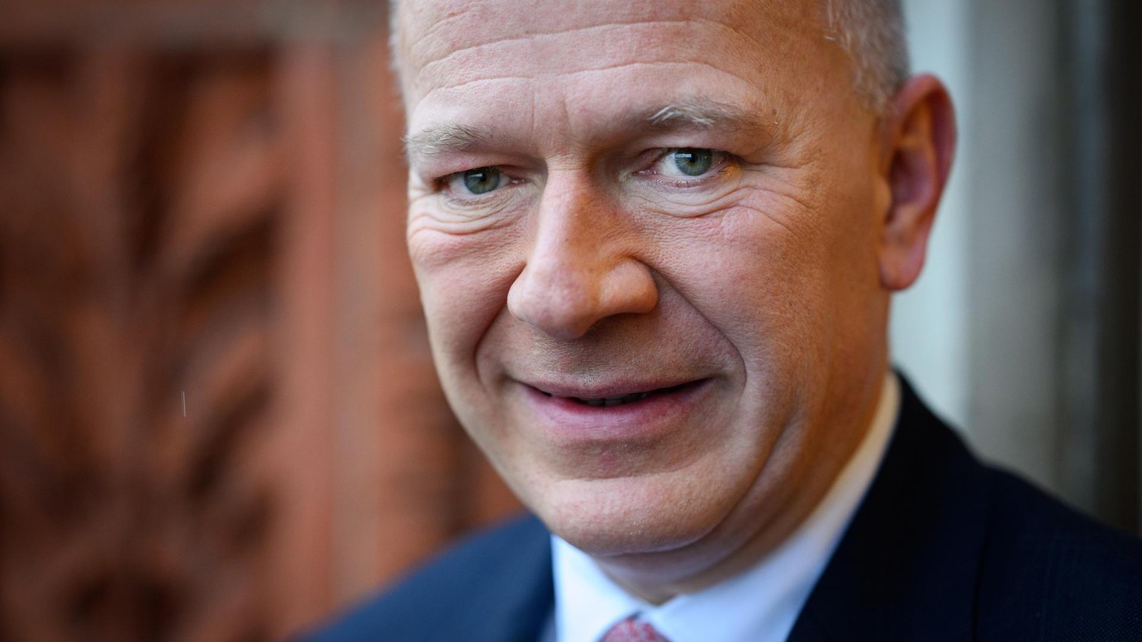 -Gelebte-Mitmenschlichkeit-Wegner-dankt-Ehrenamtlichen-in-Weihnachtsgru-