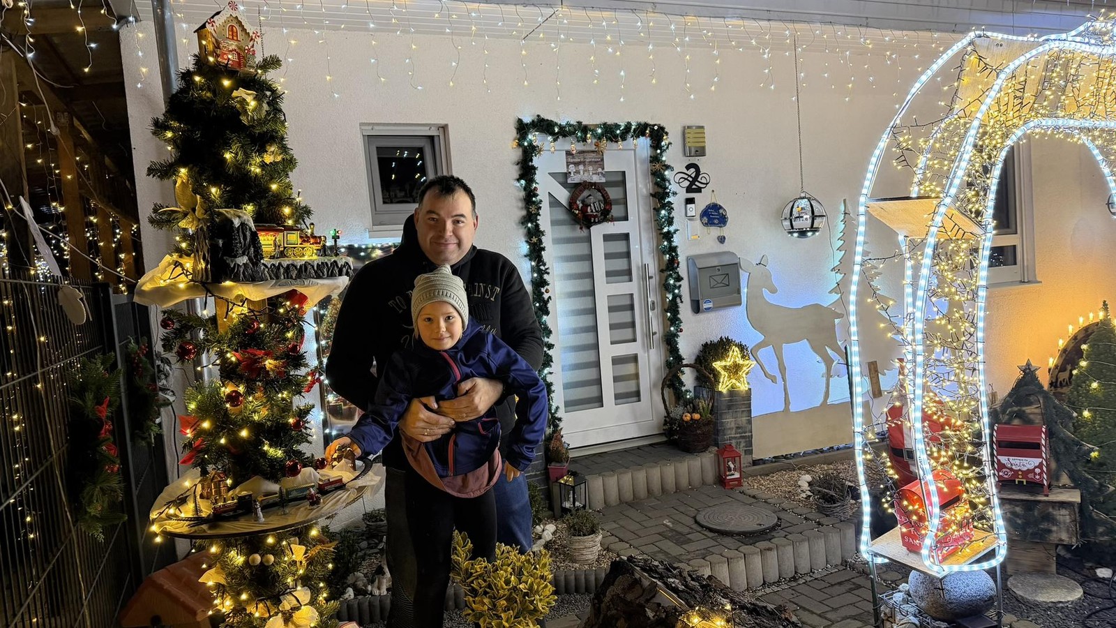 Gewaltiger-Lichterzauber-im-Kyffh-userkreis-dient-einem-guten-Zweck