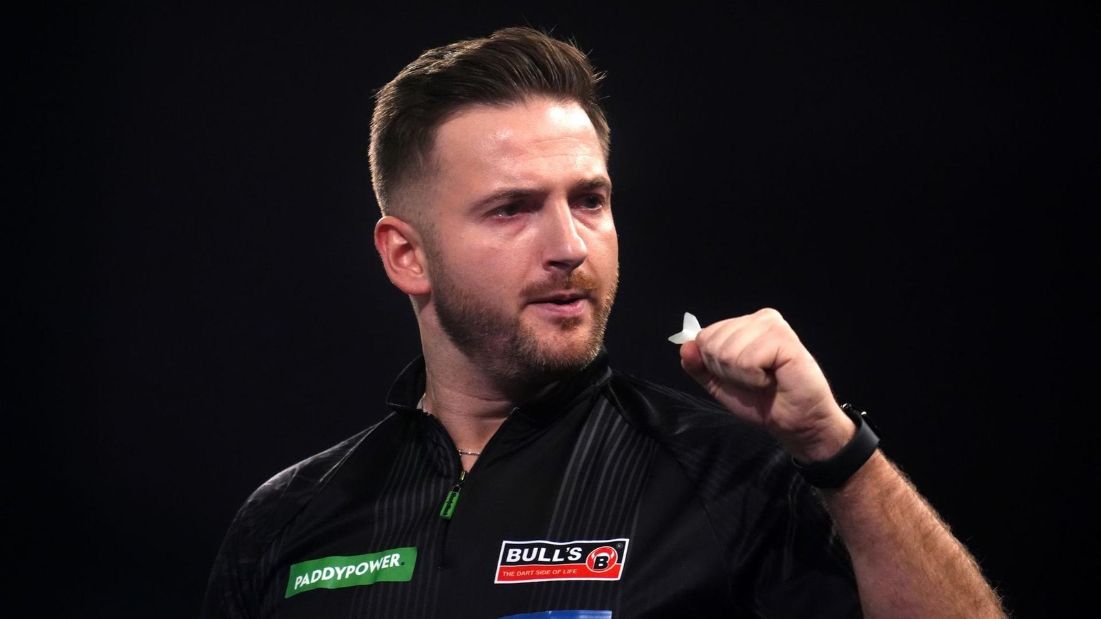 Gro-er-Darts-Coup-Arno-Merk-aus-Peine-wirft-Ex-Weltmeister-Wright-raus