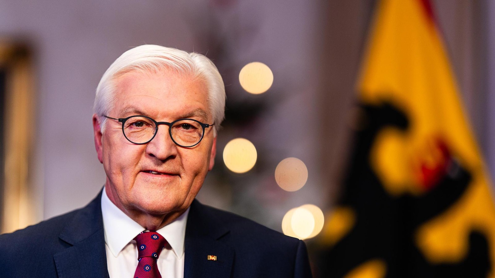 Bundespr-sident-Steinmeier-ruft-an-Weihnachten-zu-Mut-und-Zuversicht-auf