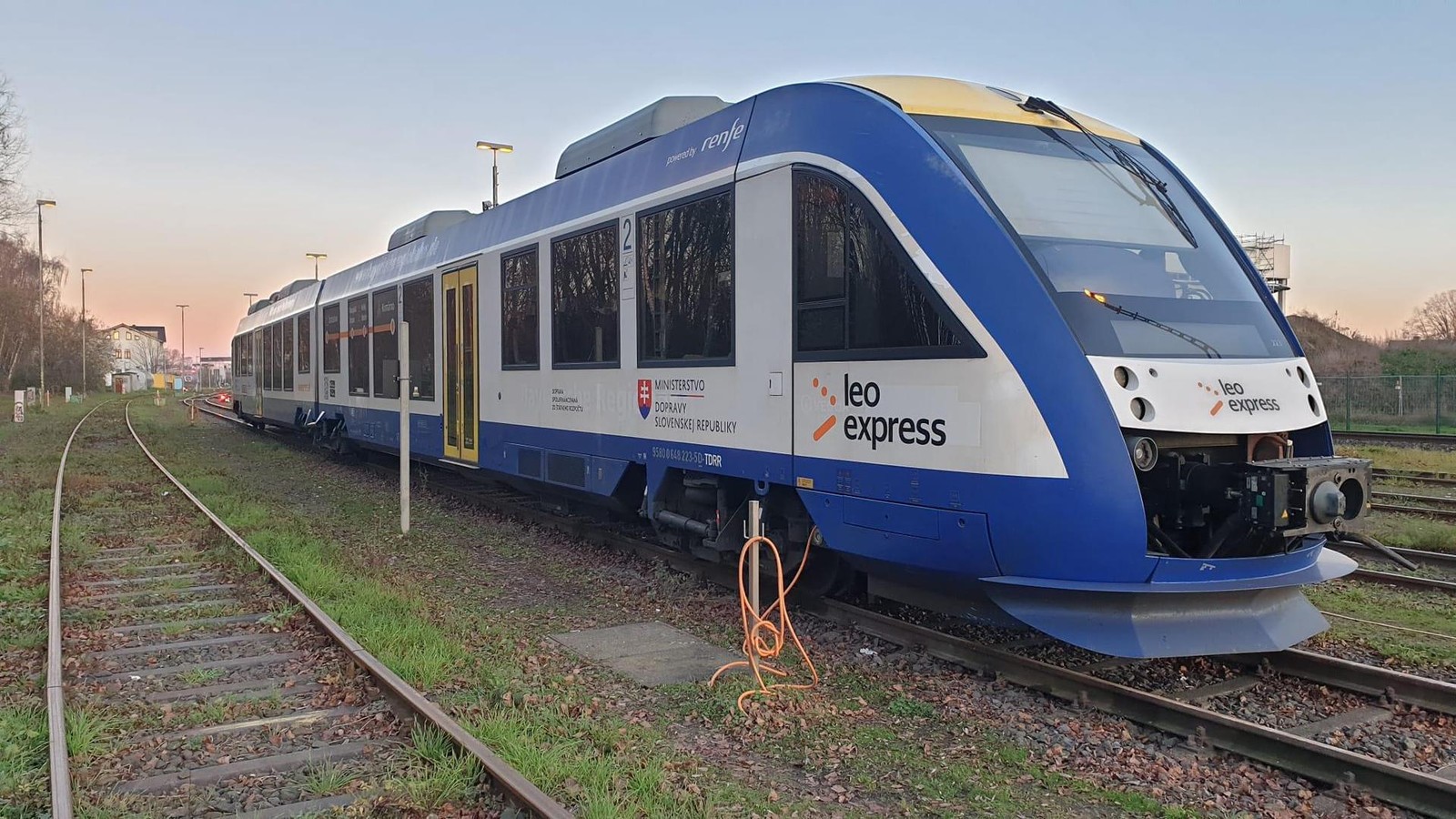 Frohe-Kunde-vor-dem-Fest-f-r-Pendler-Verst-rkung-f-r-Niersexpress-RE10-ab-Kleve