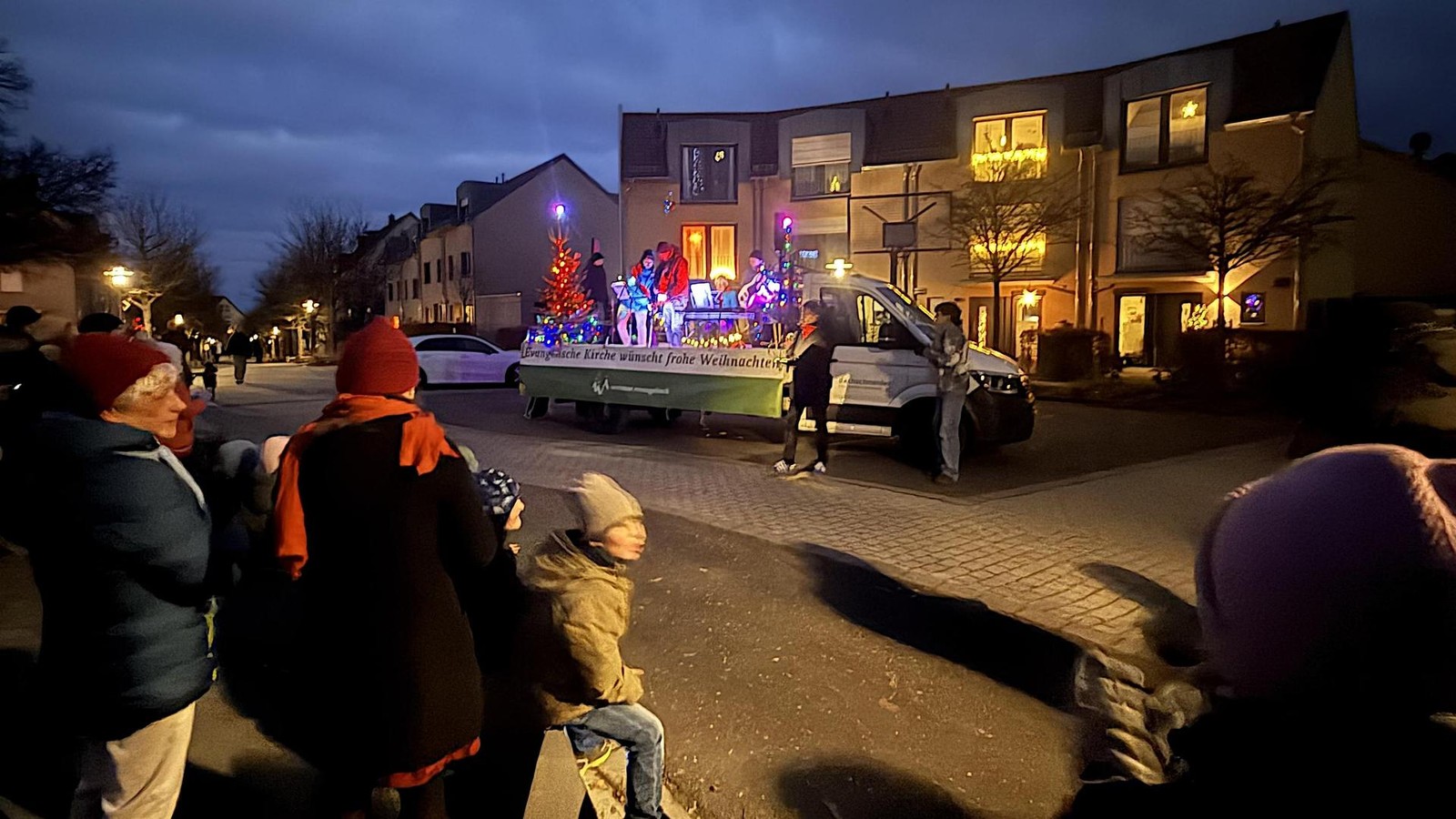 Weihnachten-auf-R-dern-Evangelische-Jugend-tourt-wieder-durch-Weimar