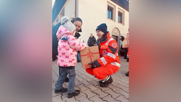 Stolze Johanniter aus Salzgitter sind mit  Weihnachtstrucks unterwegs