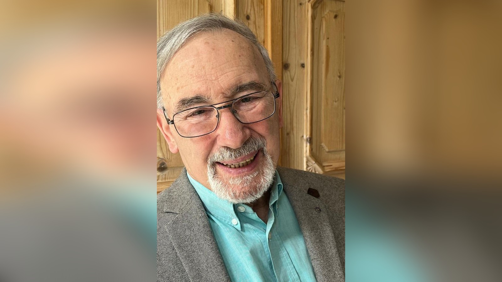 Ein-Salut-aus-Jena-gen-Himmel