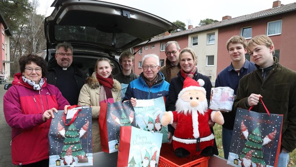 Schöne Bescherung für Bewohner der Wolfsburger Obdachlosensiedlung