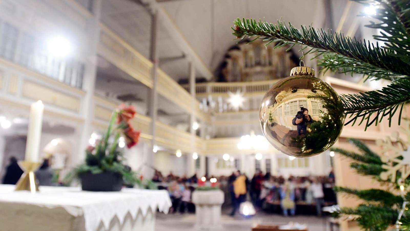 Bachkirche-in-Arnstadt-Emporen-aufgrund-statischer-Bedenken-gesperrt