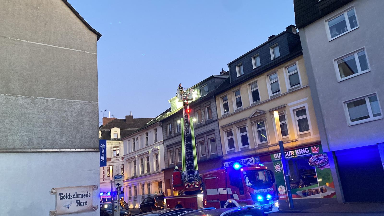 Feuerwehr-in-Witten-Gibt-es-Eins-tze-unterm-Tannenbaum-