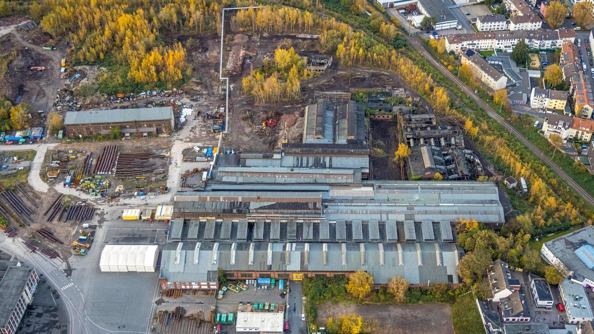 Luftbild, Industrieanlagen im Westpark, Alte Werkshallen Bochumer Verein Verkehrstechnik GmbH, Kruppwerke, Bochum, Ruhrgebiet, Nordrhein-Westfalen, Deutschland