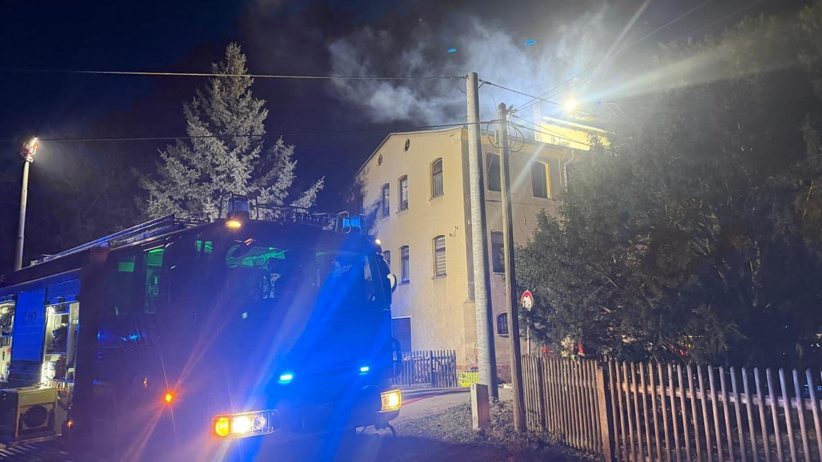 Schornsteinbrand-in-P-neck-Was-die-Feuerwehr-und-was-die-Polizei-berichtet