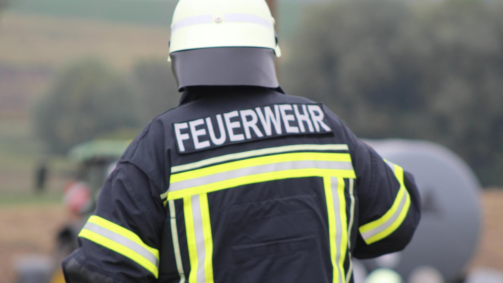 Wasserrohrbruch-Feuerwehr-im-Kreis-S-mmerda-eilt-am-Feiertag-zu-Hilfe