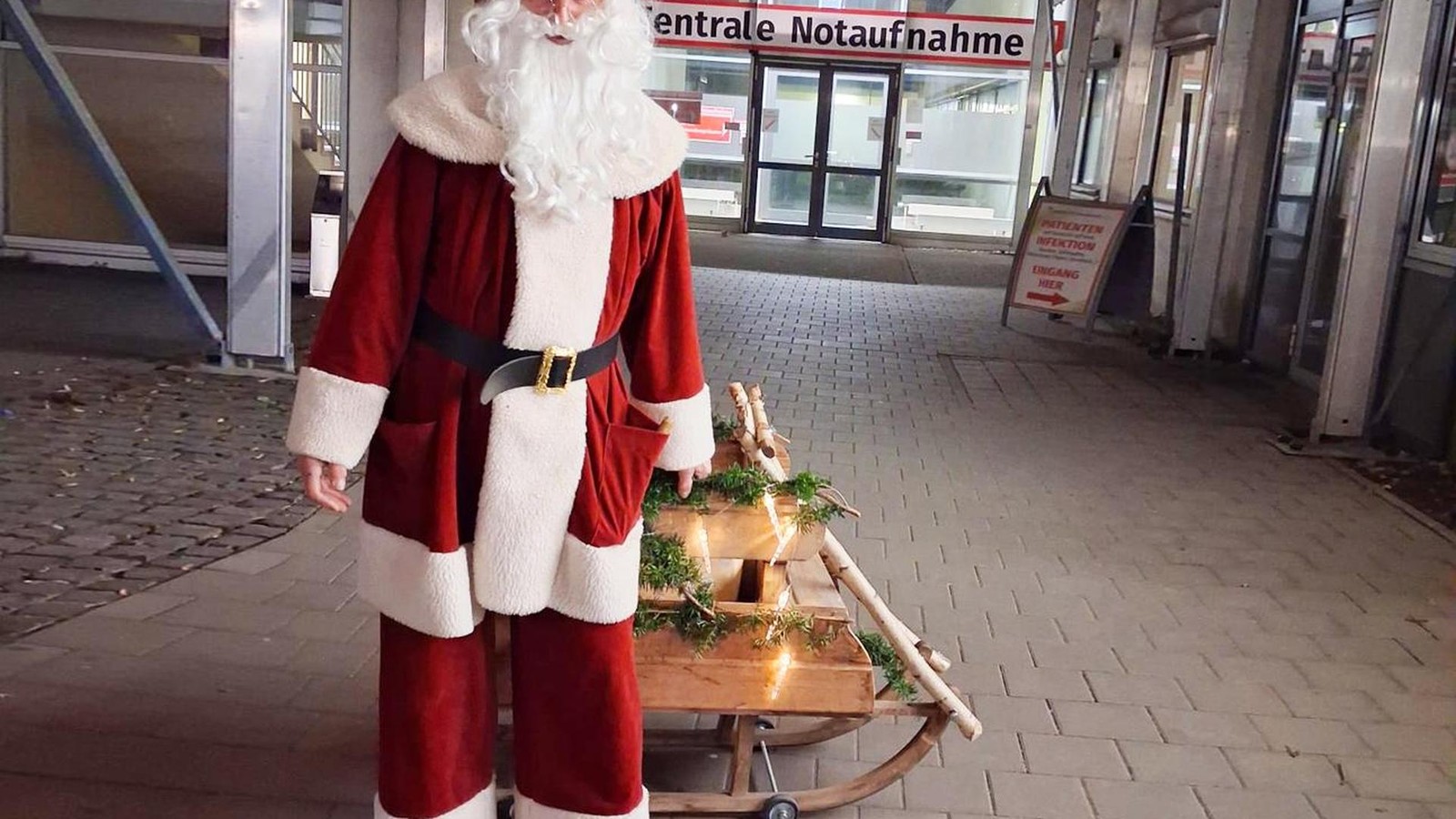 Weihnachtsmann-aus-Kahla-kommt-in-die-Notaufnahme-nach-Jena