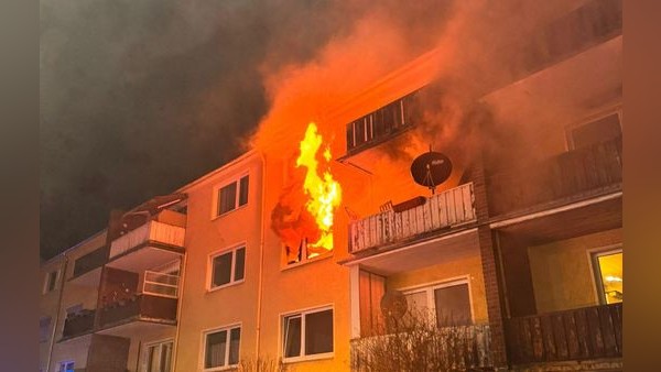 Gleich zwei Brände: Feuerwehr Schöningen hat am zweiten Weihnachtstag viel zu tun