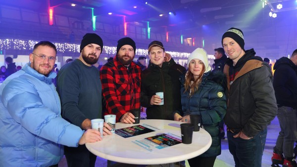 „After X-Mas Party“ in Salzgitter: Die 26 coolsten Fotos aus der Eissporthalle