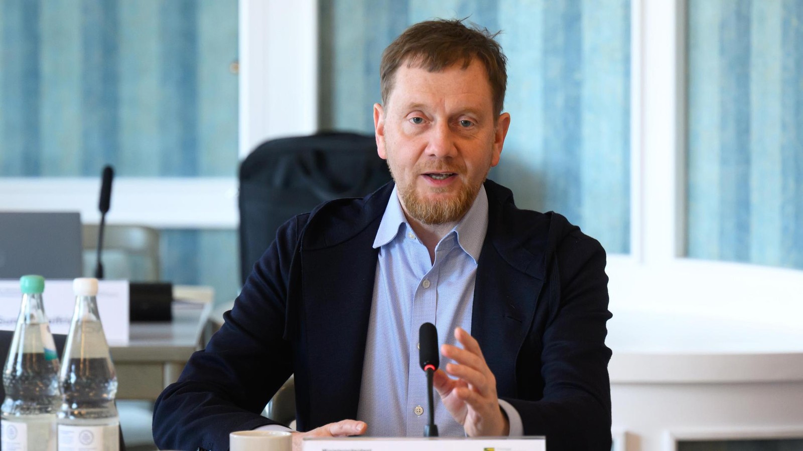 Kretschmer-ber-Koalitionsvertrag-Frei-spricht-eine-Selbstverst-ndlichkeit-aus-