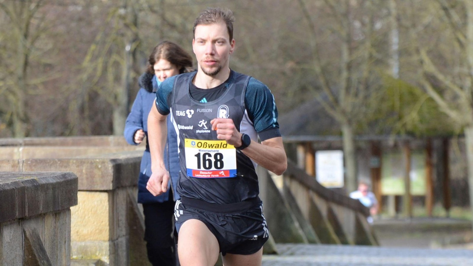 silvesterlauf-in-meiningen-polizist-schl-gt-sportstudent