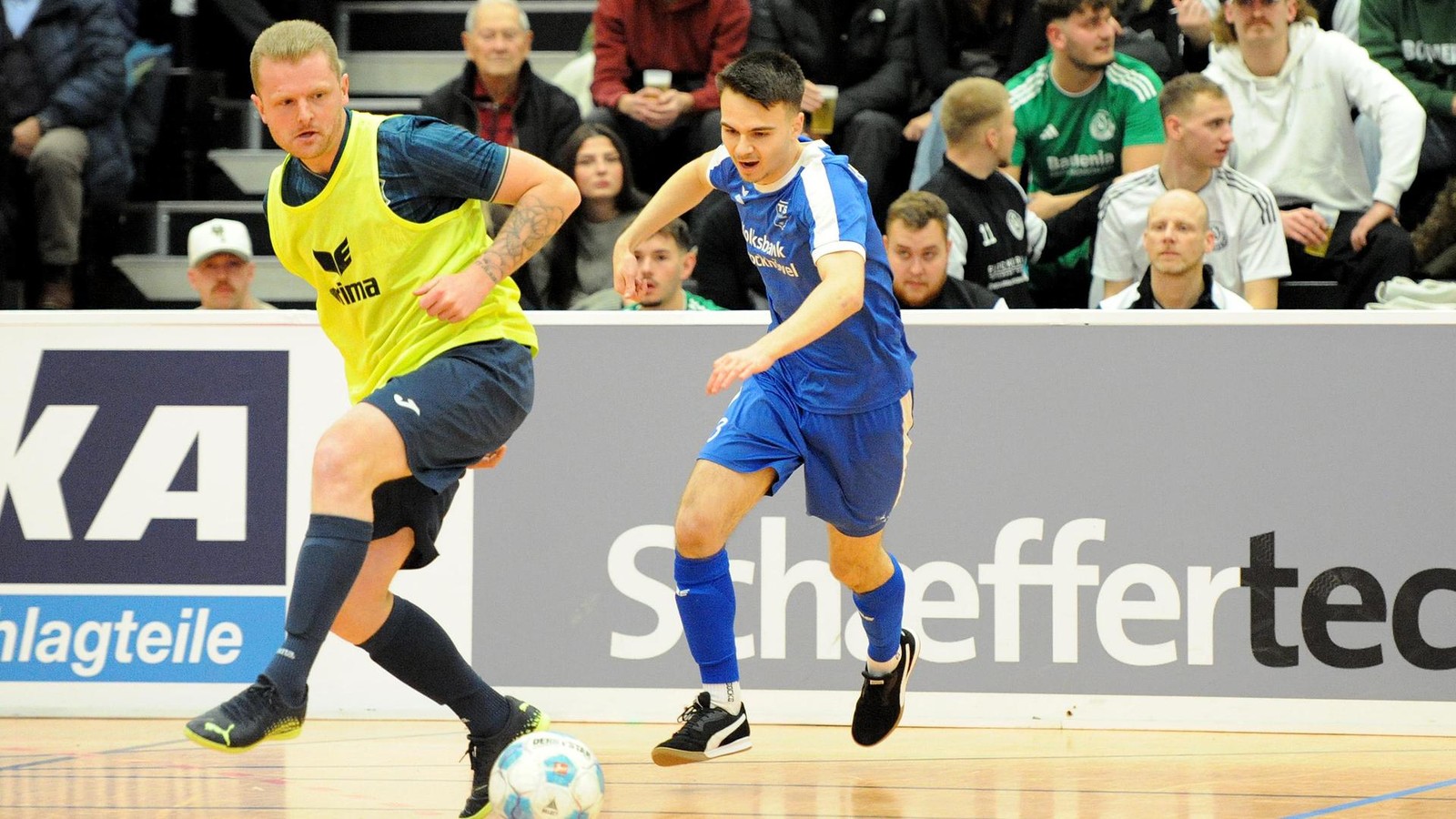 WAZ-Pokal-Gastgeber-Sprockh-vel-mit-zwei-Teams-weiter-A-Ligist-berrascht