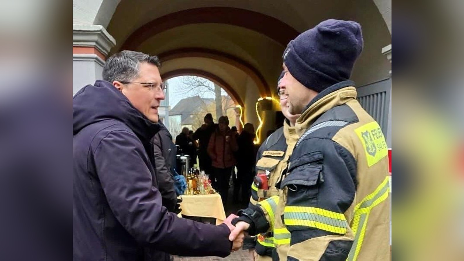 Eine-Lehre-aus-dem-Waldbrand-bei-G-sselsdorf-Mehr-Geld-f-r-Feuerwehren