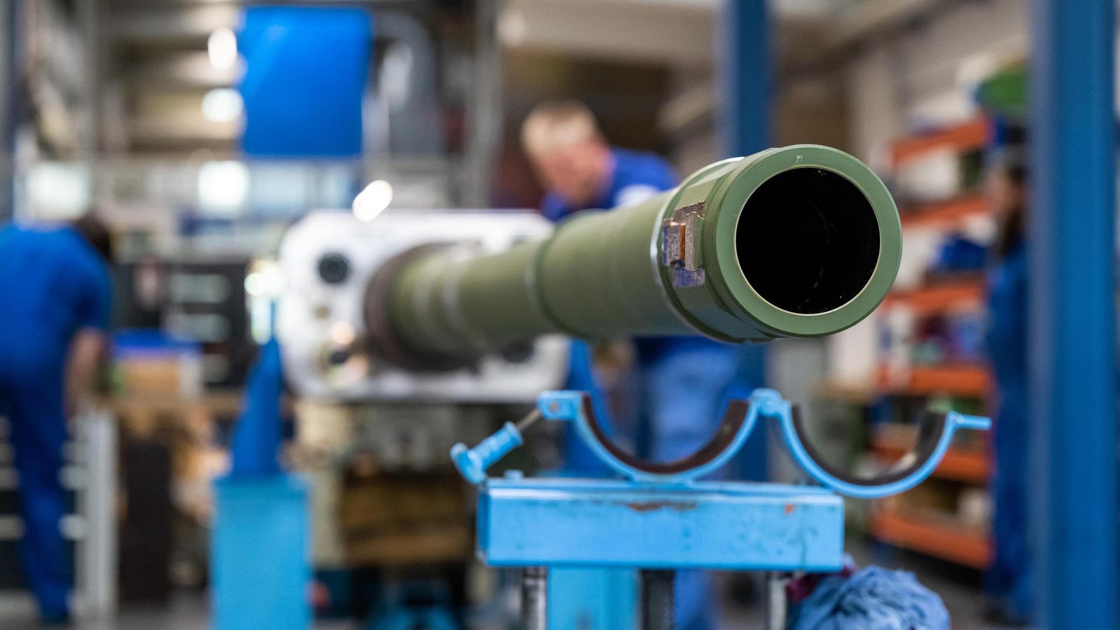 Deutsche-Waffenlieferungen-gehen-2025-deutlich-zur-ck-mit-einer-Ausnahme