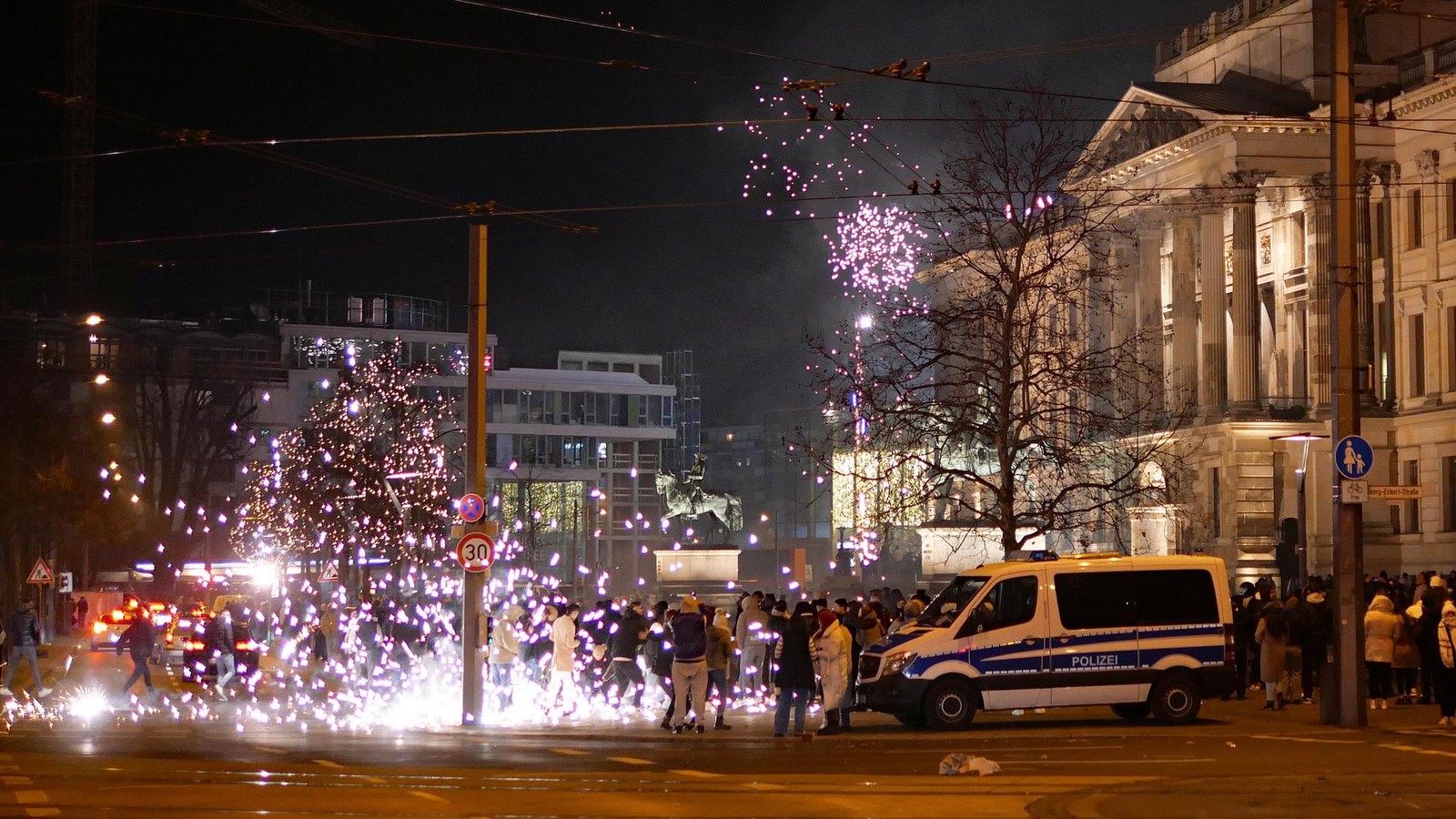 Braunschweig-verbietet-Feuerwerk-in-diesen-brandgef-hrdeten-Bereichen