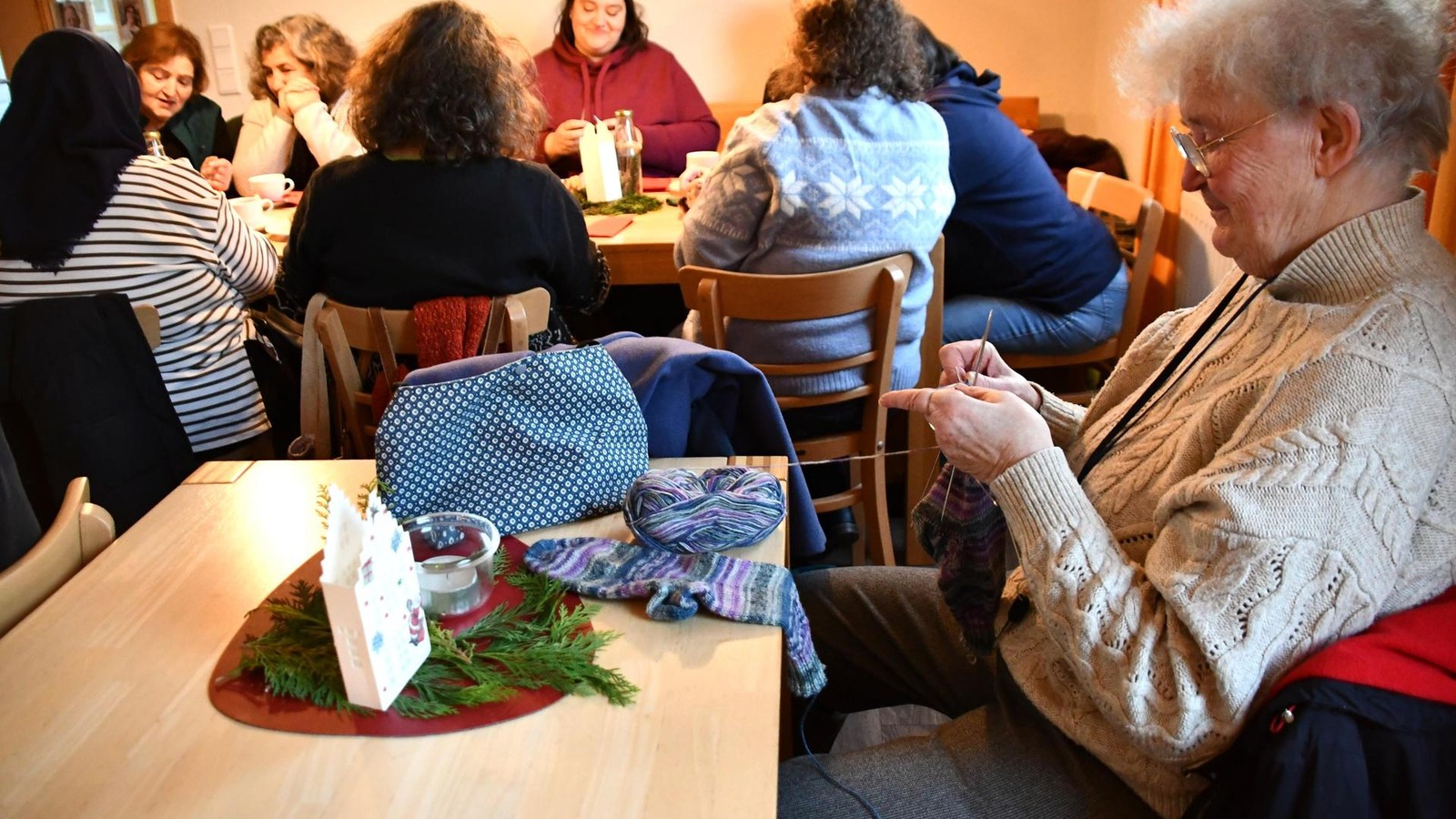 Strickcaf-in-Braunschweig-So-finden-Teilnehmer-Gemeinschaft-und-Halt