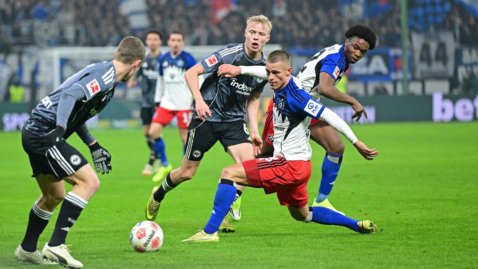 Stellt-sich-der-HSV-auf-der-Position-eines-Dauerbrenners-neu-auf-