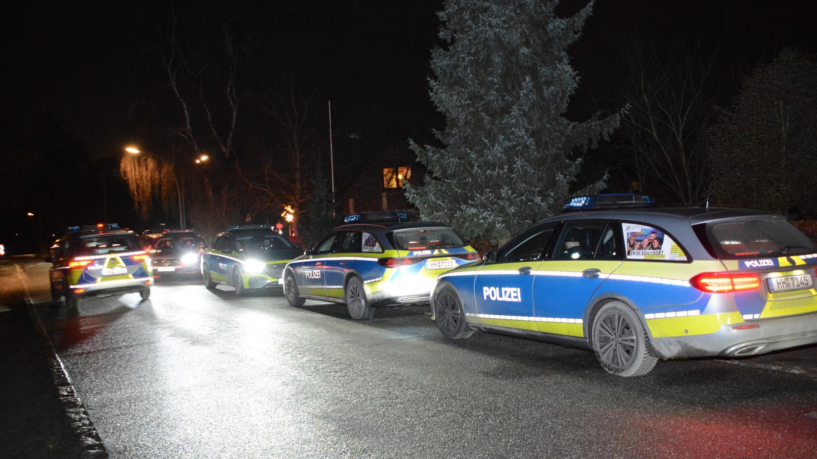 Gro-einsatz-der-Polizei-Suche-nach-zwei-jungen-Frauen-in-Bergedorf