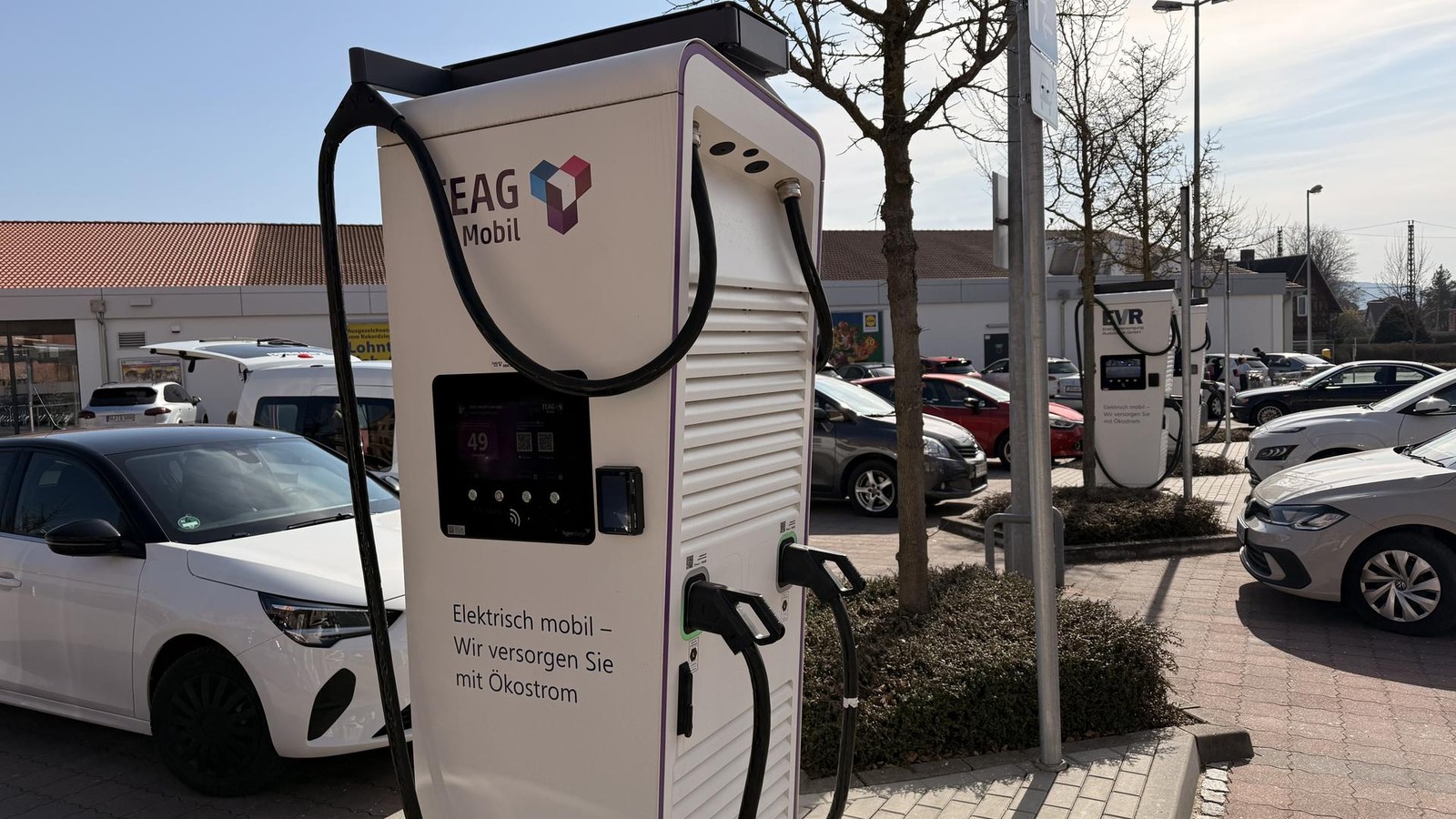 Fein-raus-wer-in-Saalfeld-Rudolstadt-daheim-anschlie-en-kann-Das-kostet-Autoladestrom