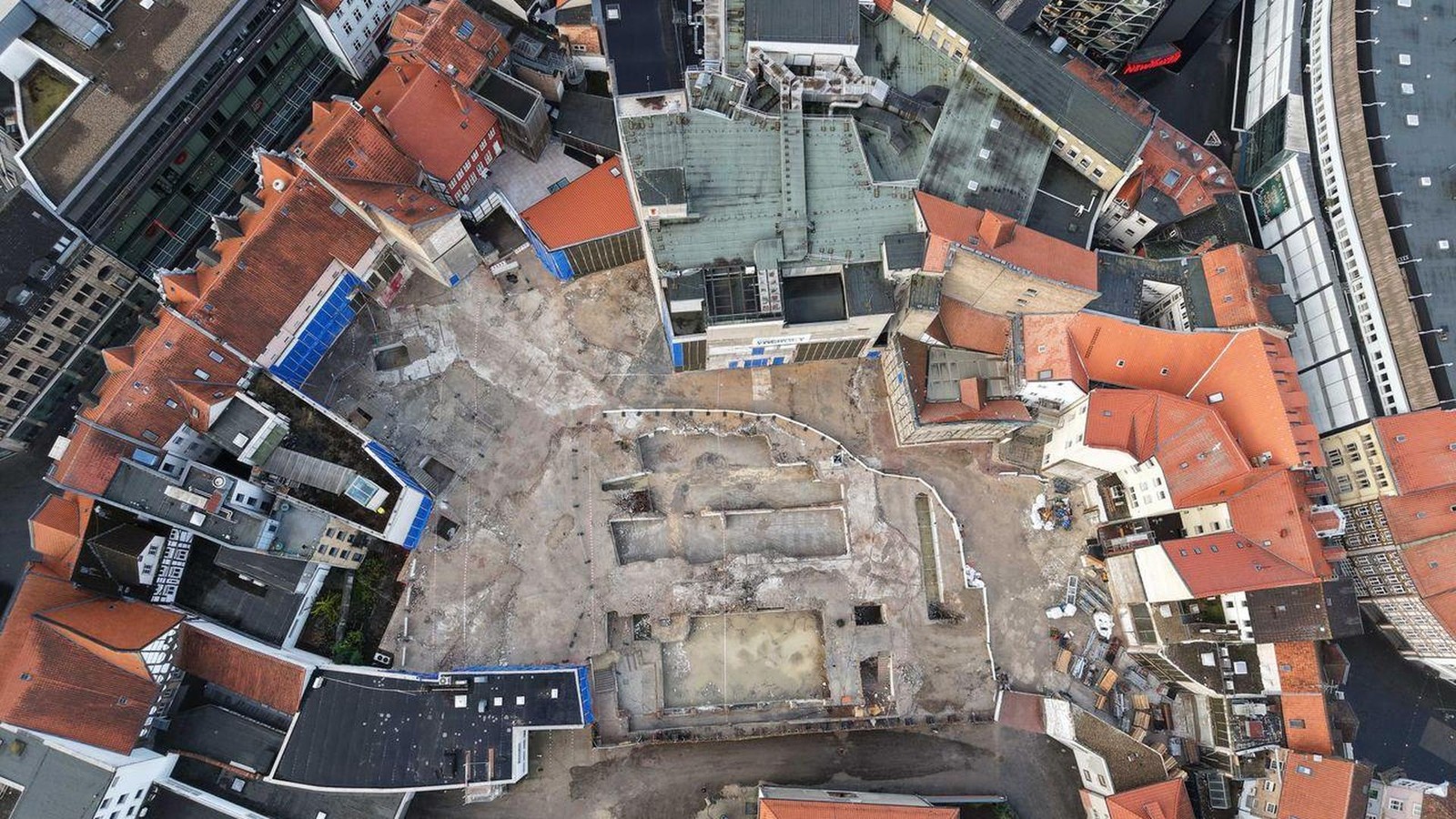 Braunschweiger-Stiftsho-fe-Generalunternehmer-baut-Schule-Hotel-Wohnungen