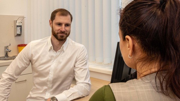 „Ich nehme den Patienten Ängste“: Facharzt eröffnet neue Praxis in Salzgitter