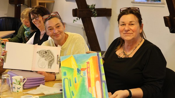 Malen gegen die Angst: Wie Arcus in Peine Menschen Mut schenkt