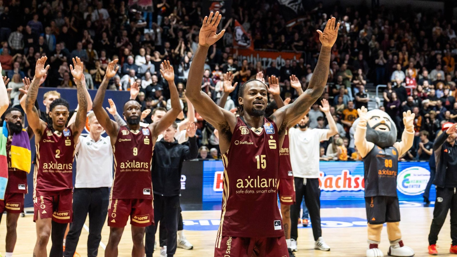 Niners-Chemnitz-Abgang-von-Ty-Brewer-fix-wer-ihm-nachfolgen-k-nnte