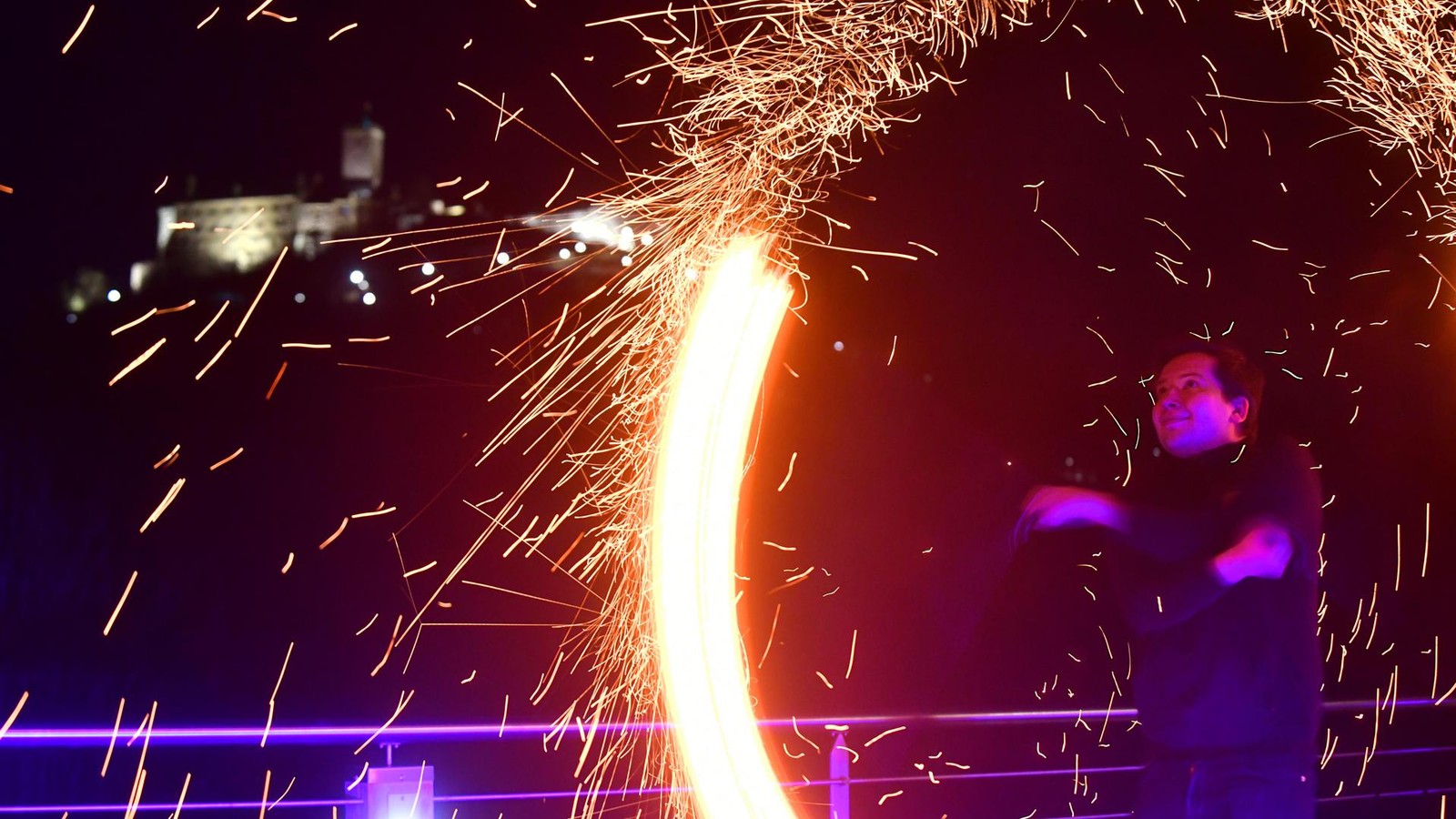 Eine-feurige-Show-begr-t-das-Neue-Jahr-2026-Eisenach