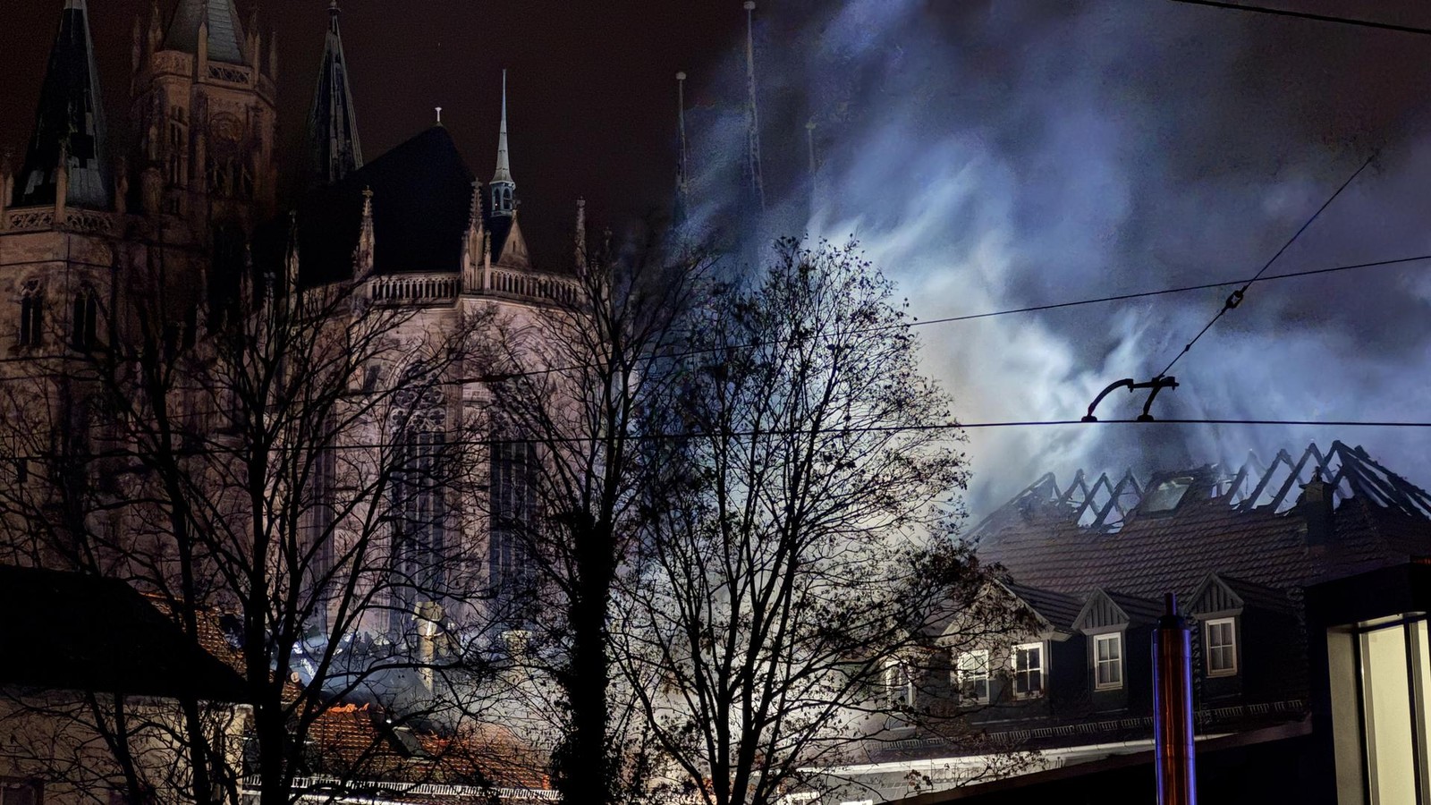 Silvesternacht-in-Th-ringen-108-Verst-e-mit-Pyrotechnik-mehrere-Br-nde-und-Verletzte-Bilanz-der-Polizei