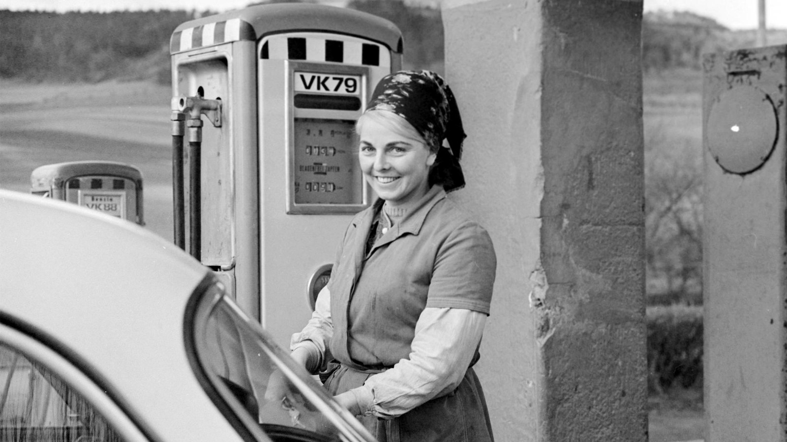 Jena-zu-DDR-Zeiten-Historische-Bilder-zeigen-Tankstellen-und-Werkst-tten