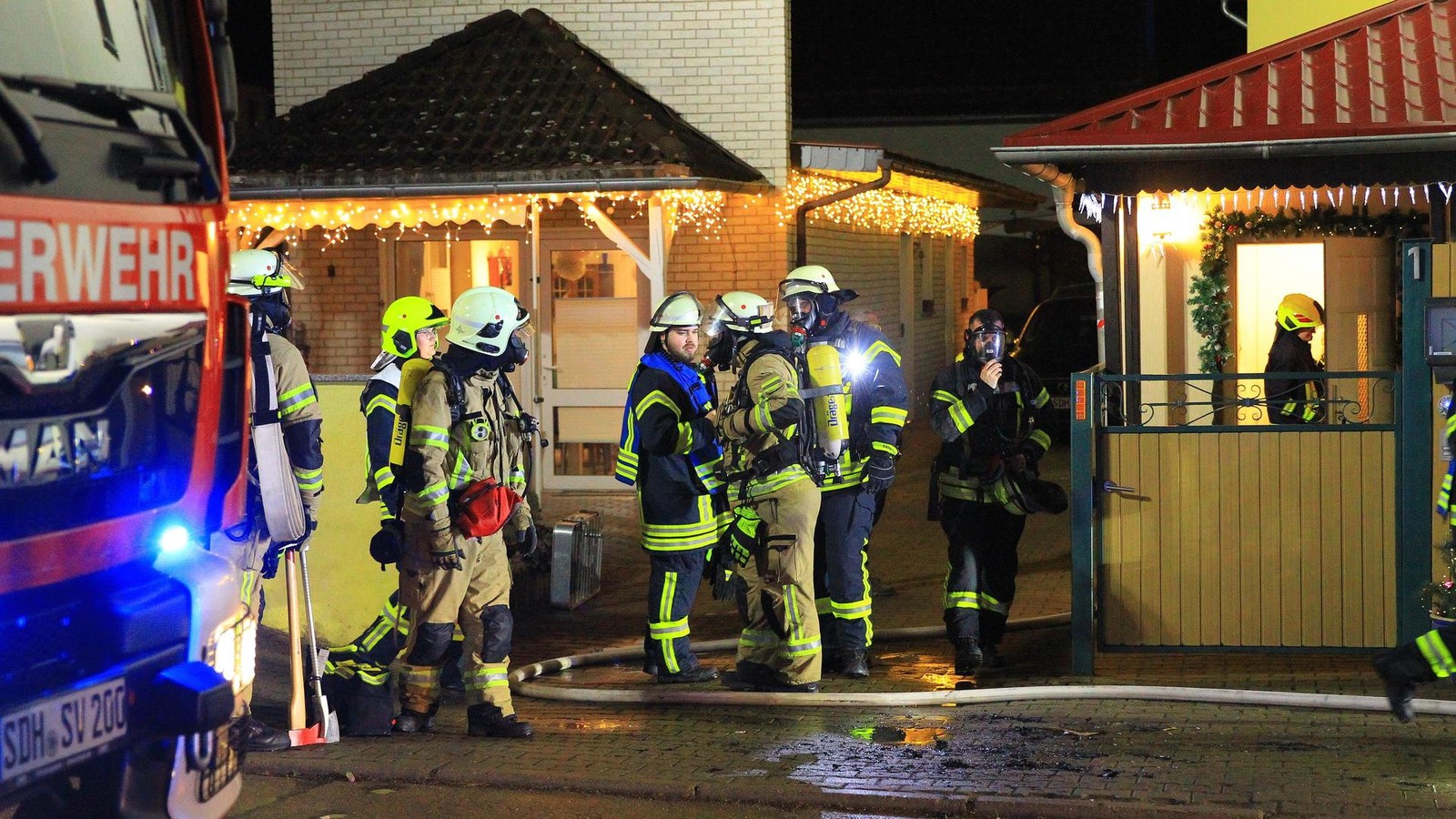 Feuerwehren-im-Kyffh-userkreis-r-cken-an-Silvester-zu-Brand-aus