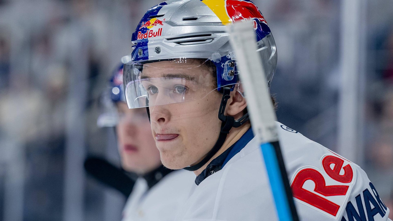 Aus-dem-Grizzlys-Nachwuchs-in-die-DEL-Moritz-Warnecke-lebt-seinen-Traum