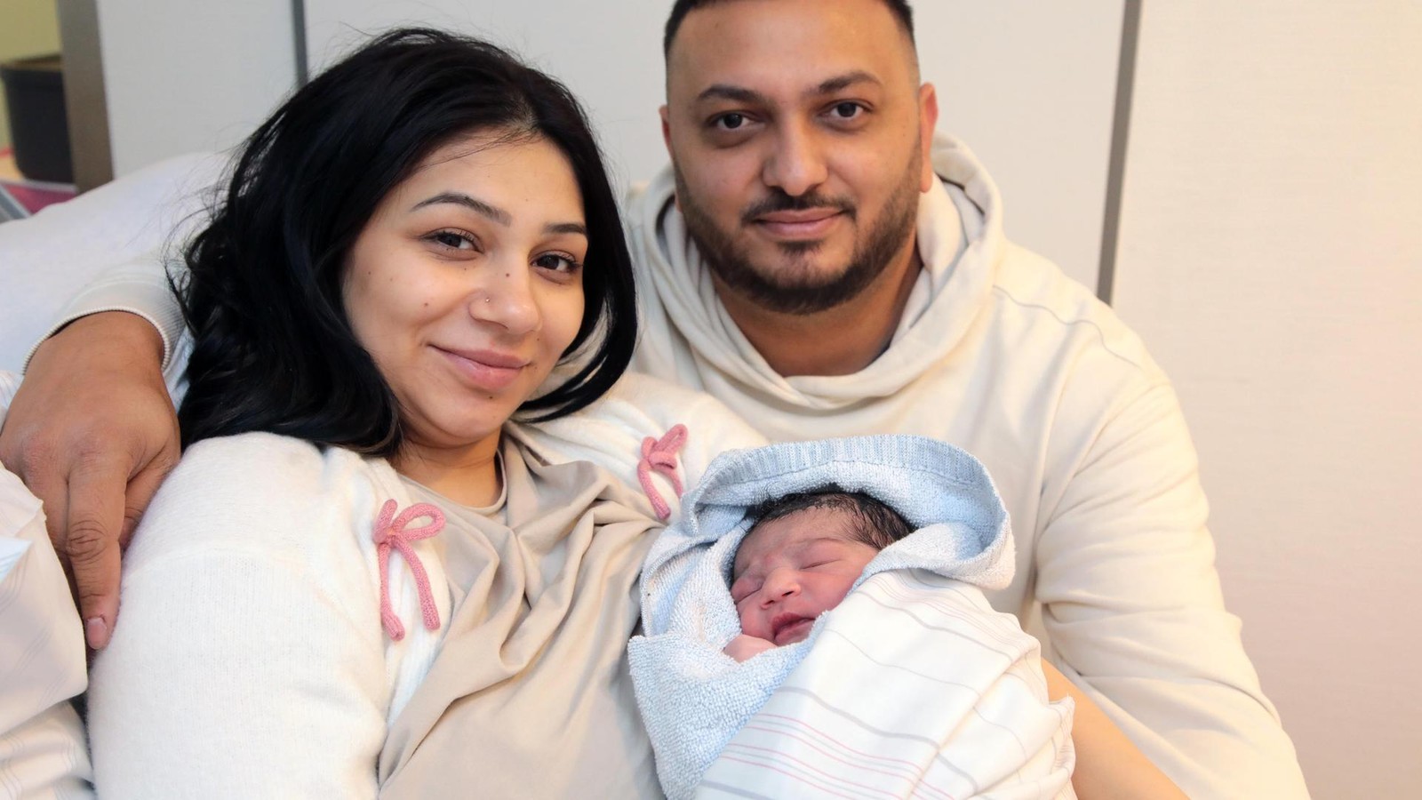 Die-kleine-Dorothea-ist-M-lheims-Neujahrsbaby-Wir-sind-sehr-stolz-