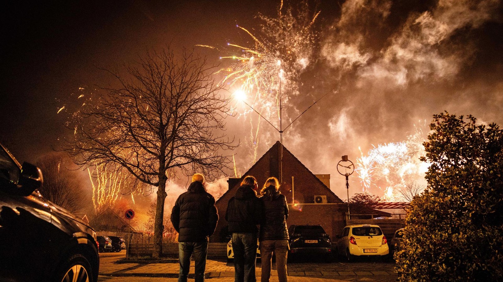 Silvesterkrawalle-in-den-Niederlanden-Wutb-rger-testen-die-Macht-des-Staats