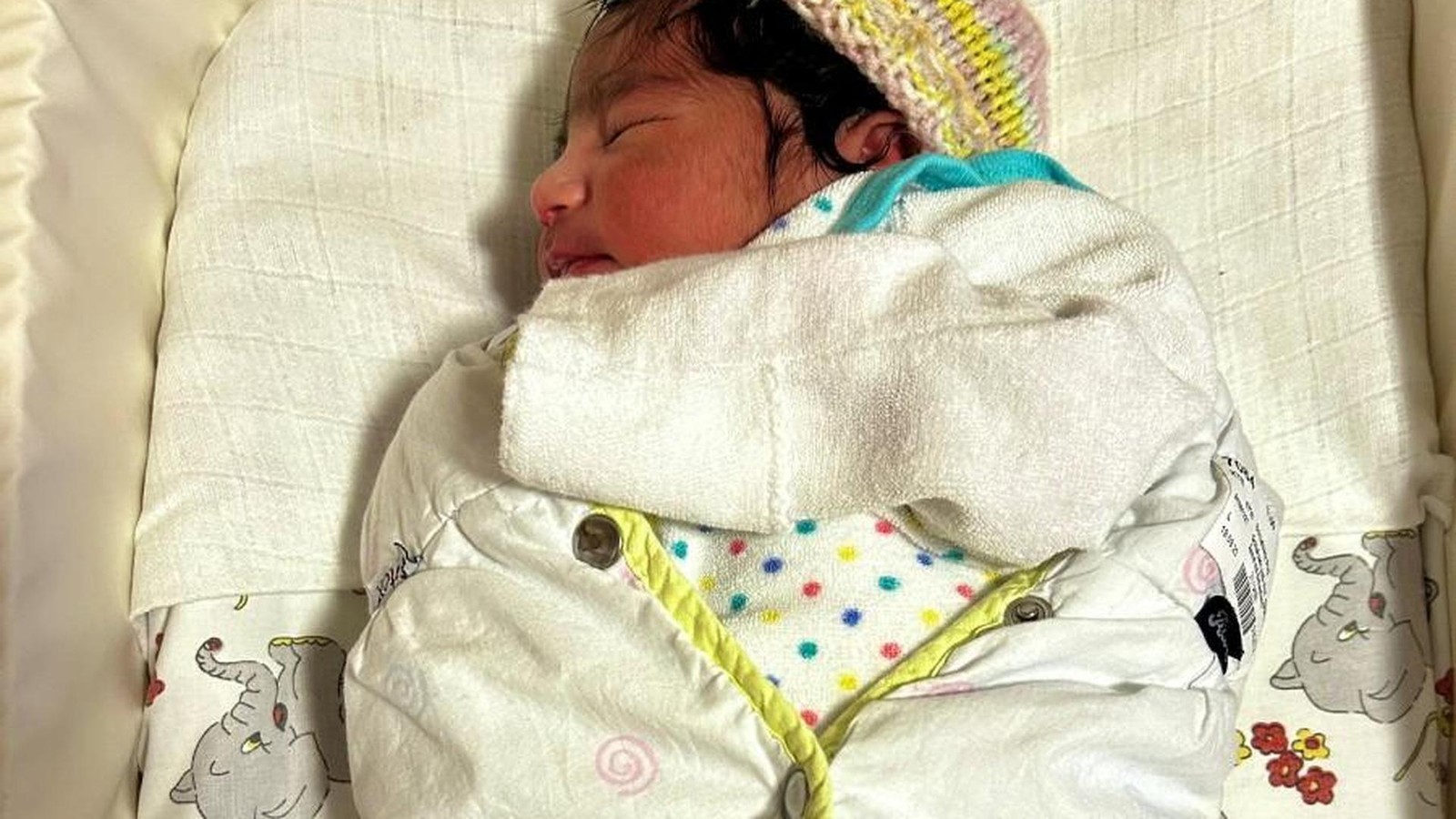 Willkommen-Safiya-ist-das-Neujahrsbaby-2026-in-Pinneberg