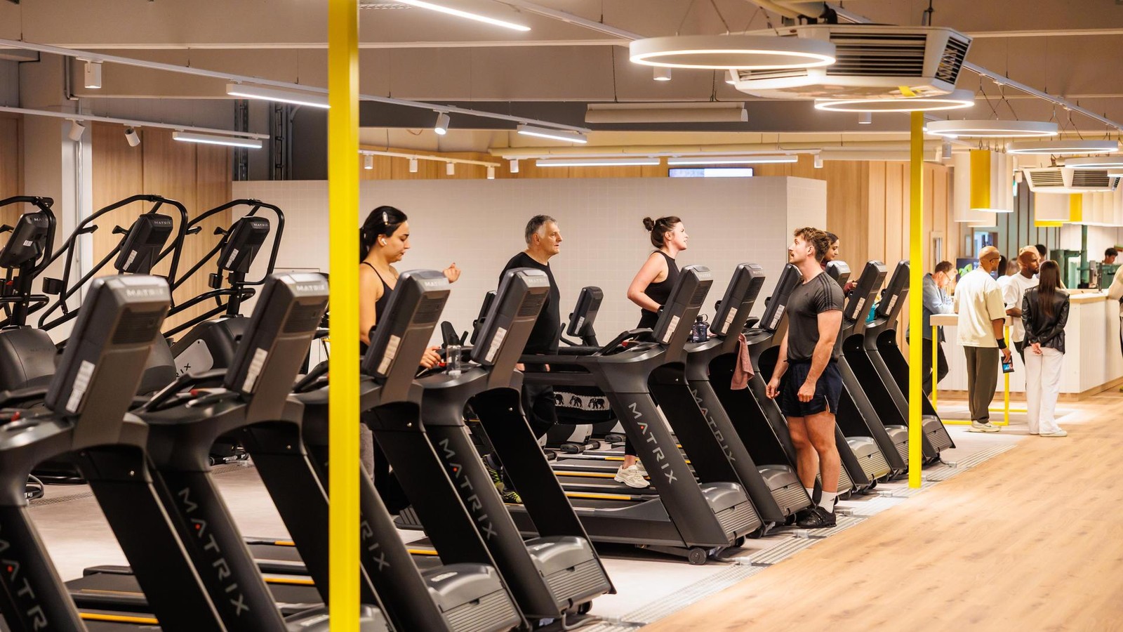 Abnehmen-Mit-diesen-Preisen-und-Aktionen-locken-jetzt-die-Fitnessstudios