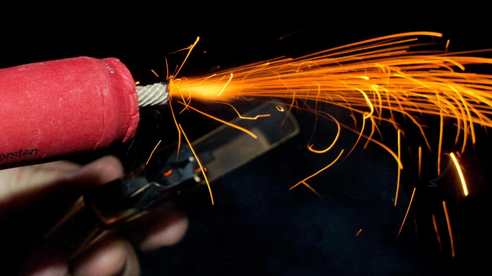 Knalltrauma-Passant-im-Weimarer-Land-von-B-ller-nur-knapp-verfehlt