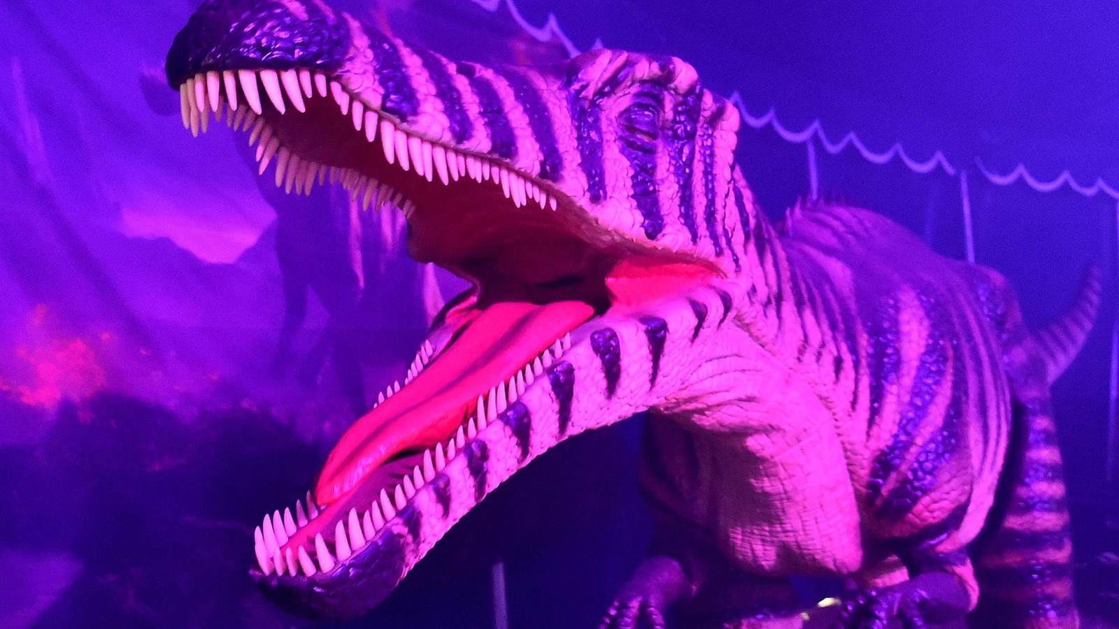 Centro-Oberhausen-Riesige-Dinosaurier-neue-Ausstellung-ffnet-bald